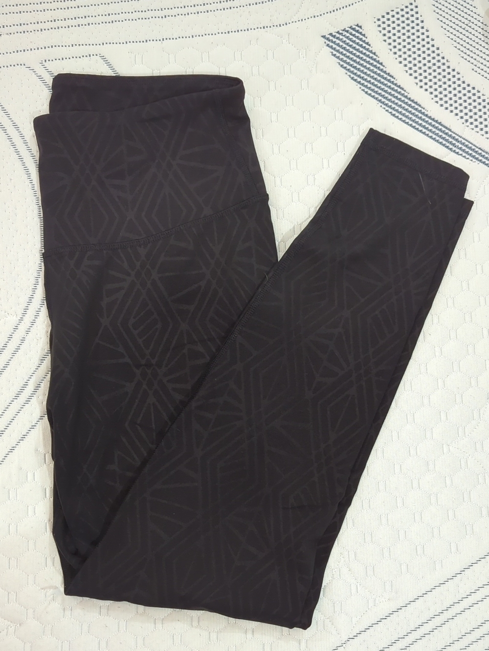Old Navy Active Black Geometric-Print Women's Leggings - Size Large